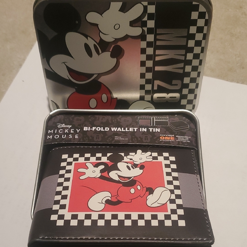 Disney Mickey Mouse Bi-Fold Wallet in Tin